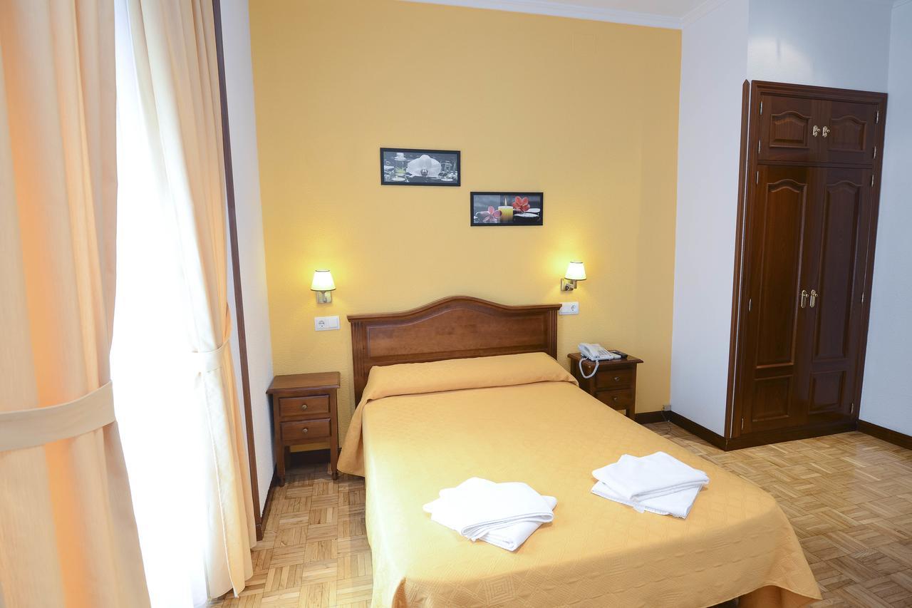 Hostal Edreira Madrid Ngoại thất bức ảnh