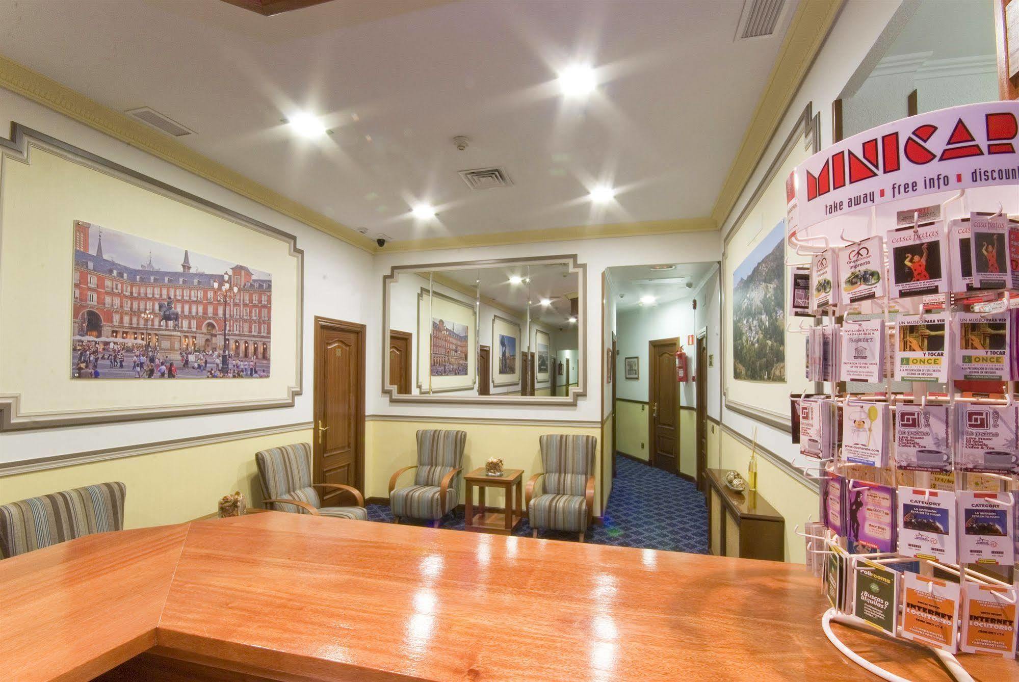 Hostal Edreira Madrid Ngoại thất bức ảnh